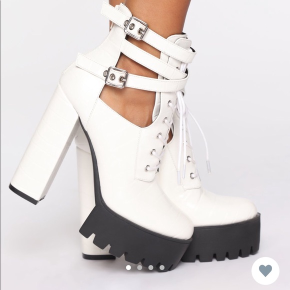 Fashion Nova Booties - Picture 1 of 2